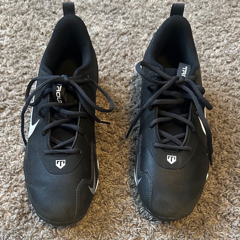 Black Nike Troult Cleats